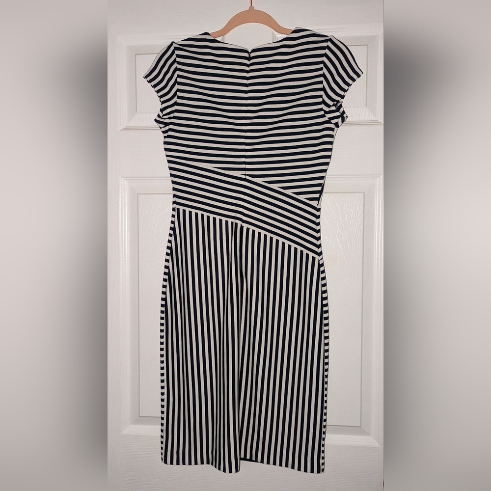 Banana republic Abstract navy and white dress - Picture 2 of 3